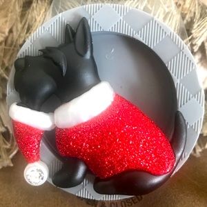 HOLIDAY DOG CAR AIR FRESHENER VISOR CLIP
FRAGRANCE HOLDER.